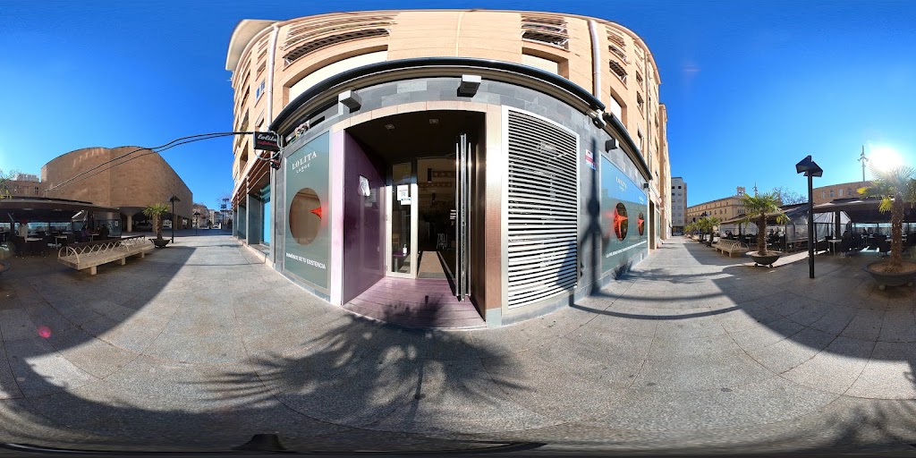 Cafe Lolita — Street View y 360deg
