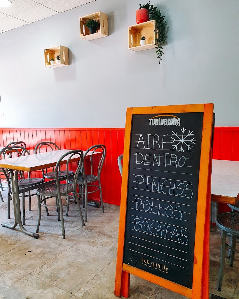 Los Pollos - Pollo a l'ast y tapas