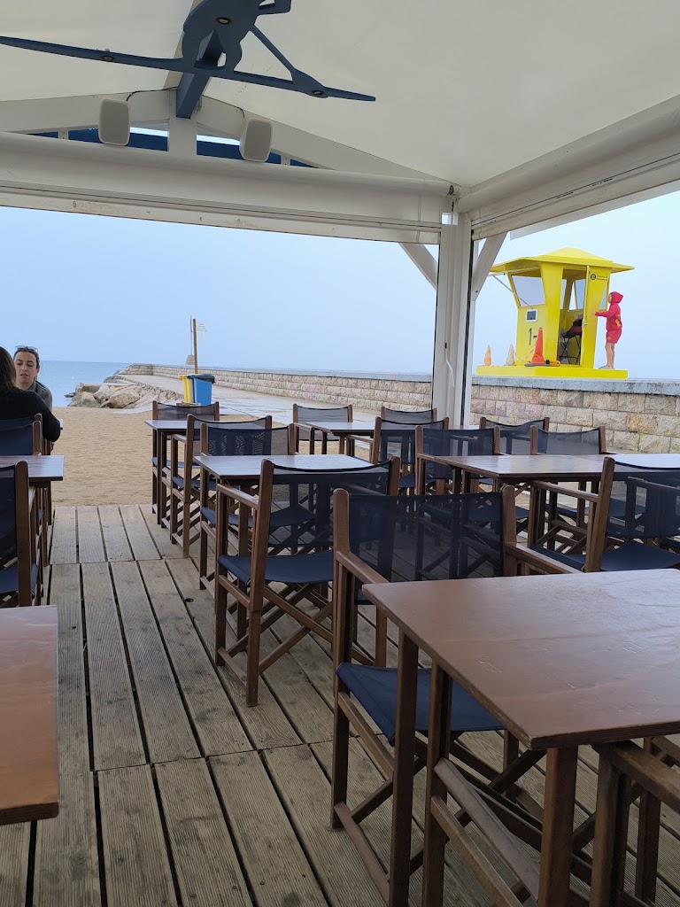 Chiringuito Iguana Sitges — Ambiente