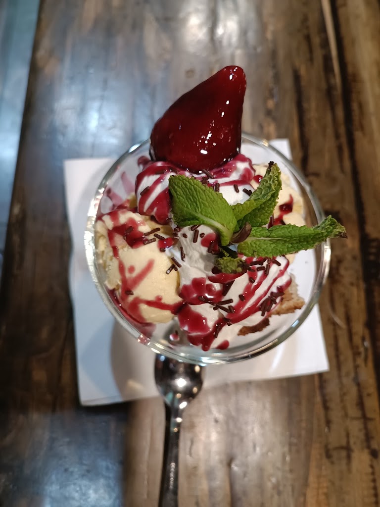 BAR FUSION — Comida y bebida
