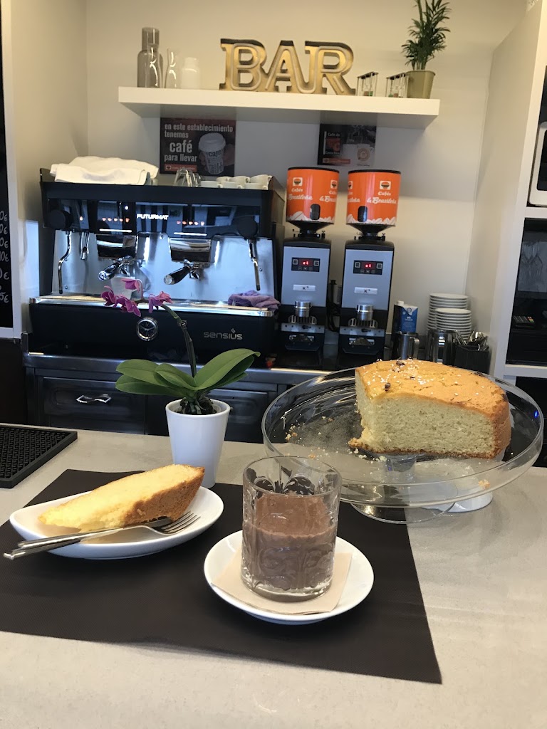 El Ideal Cafeteria - Cafeteria en Vitoria — Del propietario