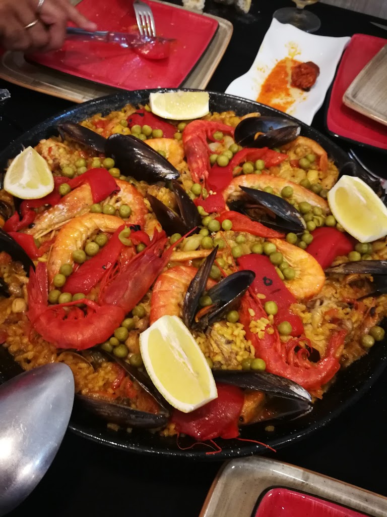 Casa Justo — Comida y bebida