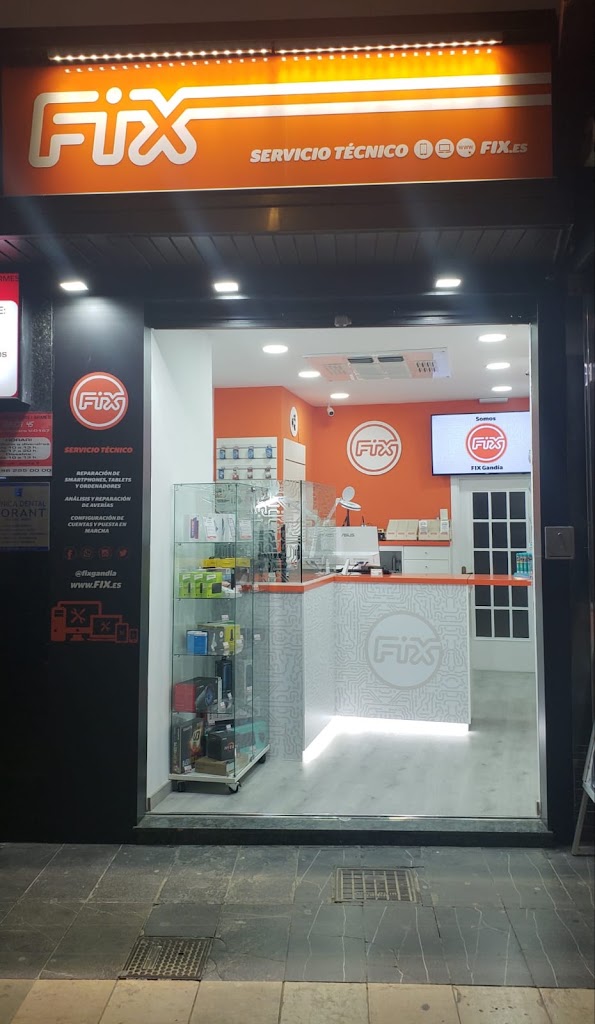 Fix Gandia — Exterior