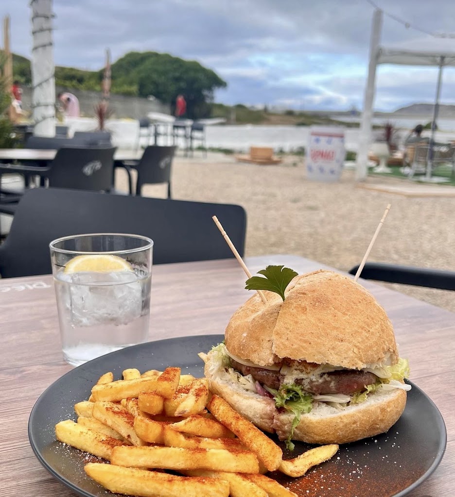 Alba Point — Comida y bebida