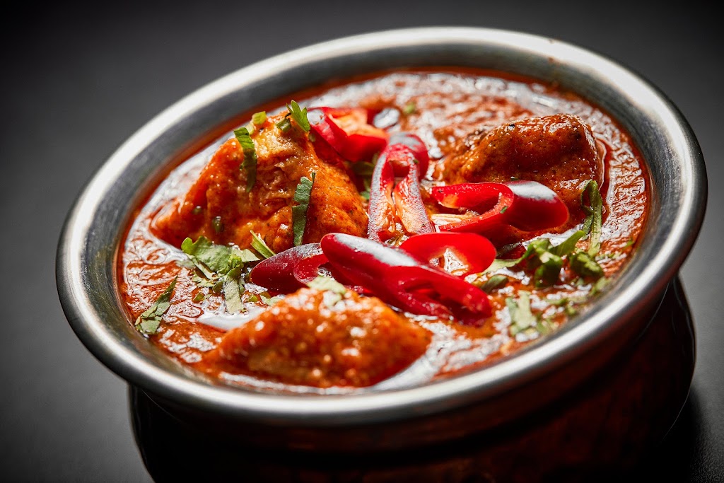 Krishna Port Portals - Indian Restaurant — Comida y bebida