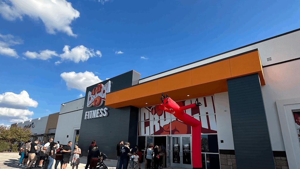  Crunch Fitness - San Antonio Woodlake