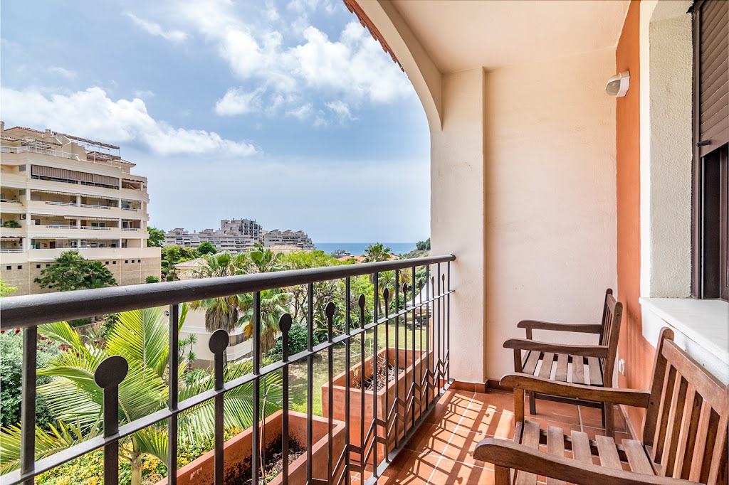 Apartamentos Torrequebrada Seniors | Apartamentos residenciales para mayores Benalmadena Malaga