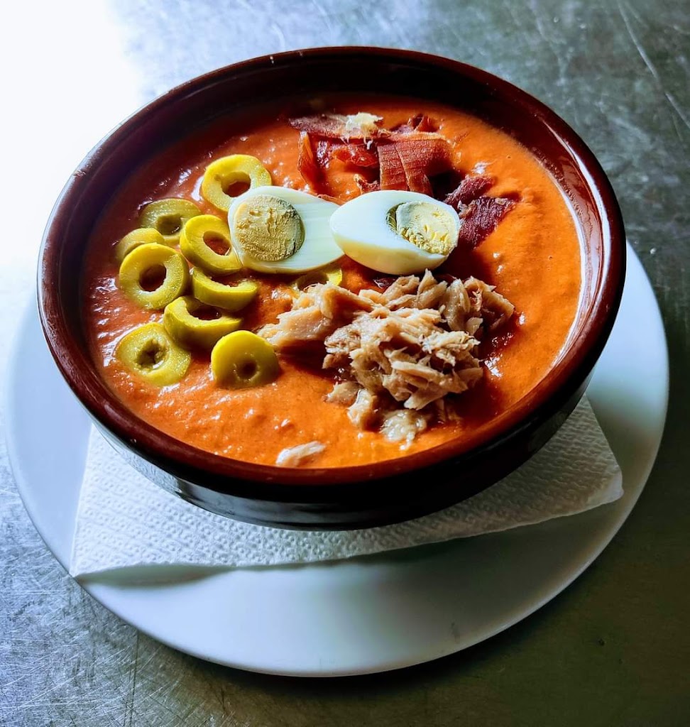 Cafeteria Asador Torrox — Comida y bebida