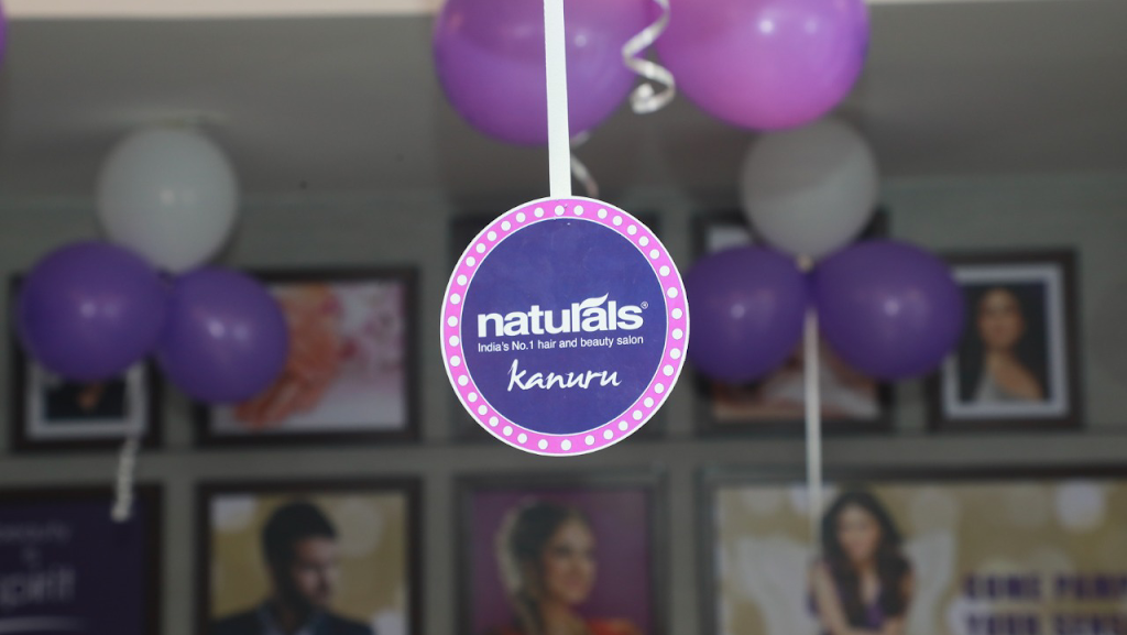 Naturals Salon