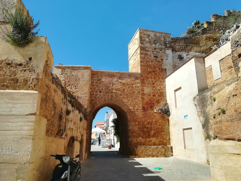 Arco de la calle ancha.