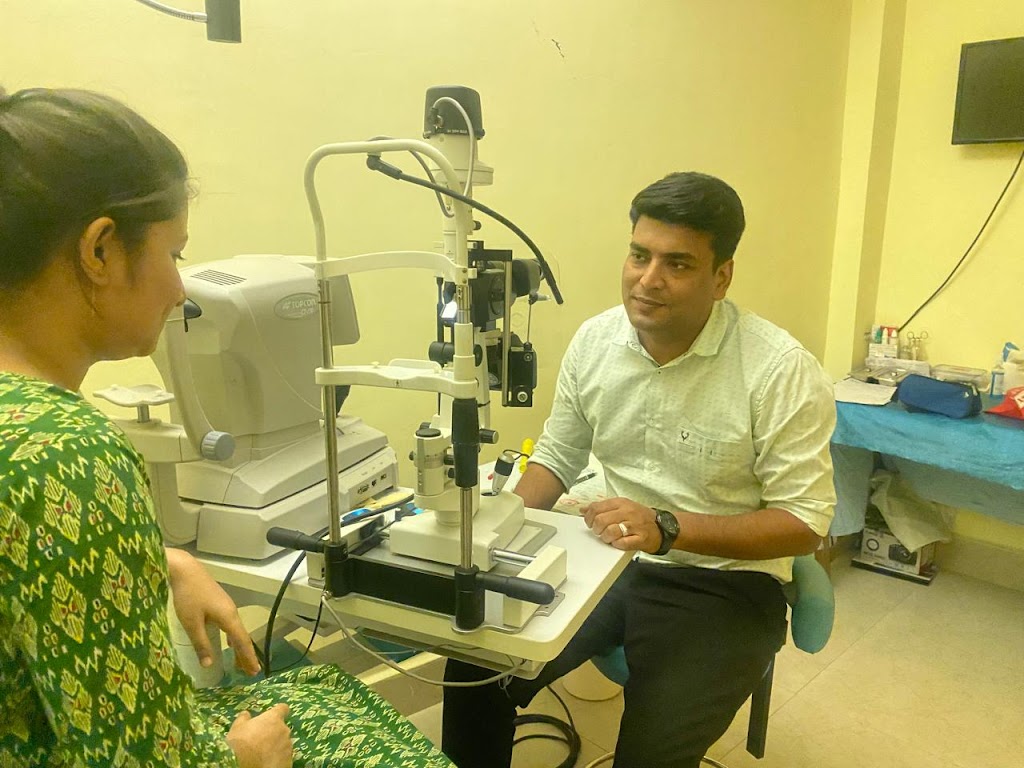 Dr Rohit Agarwalla Ophthalmologist