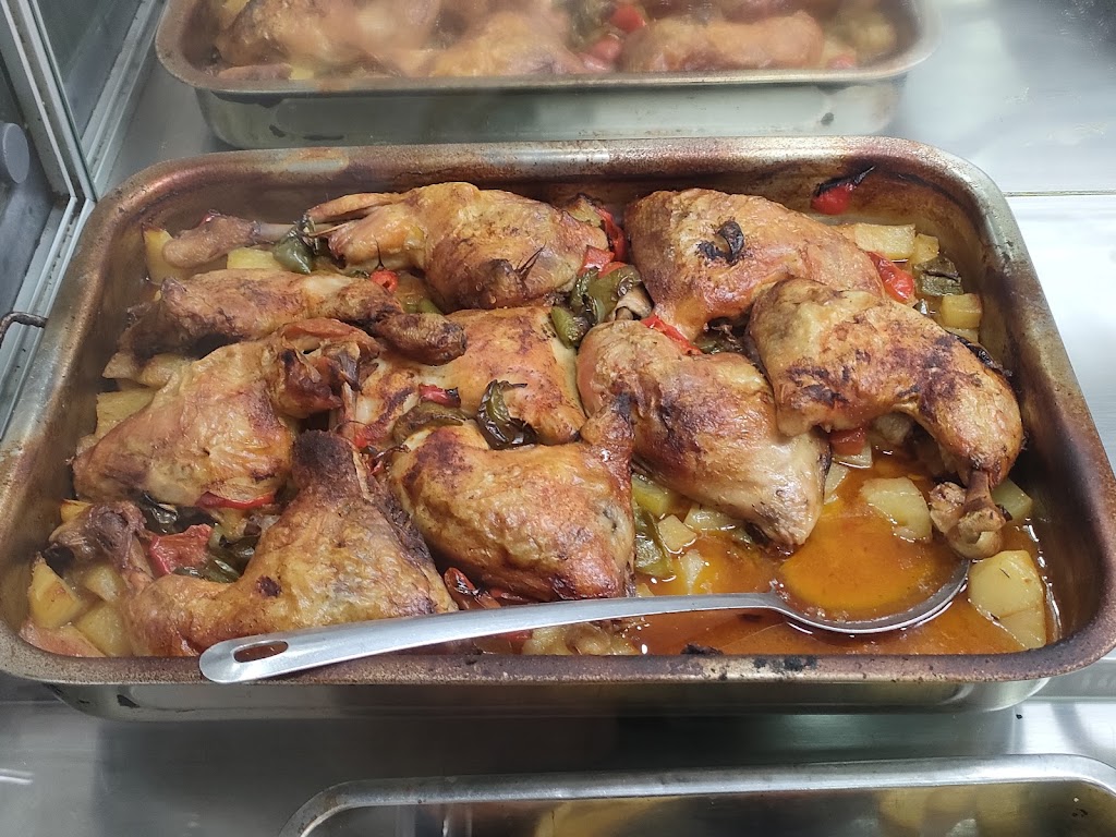 Comidas caseras para llevar. El Corralet. — Del propietario