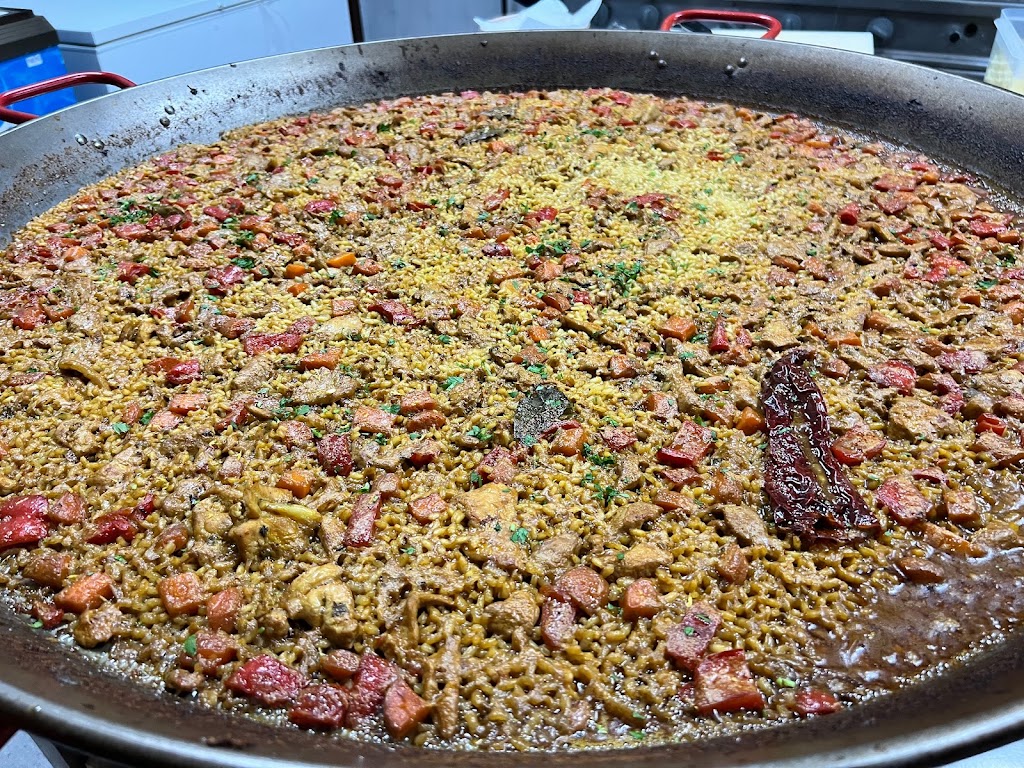 Bar - Restaurante El Perdigon — Paella