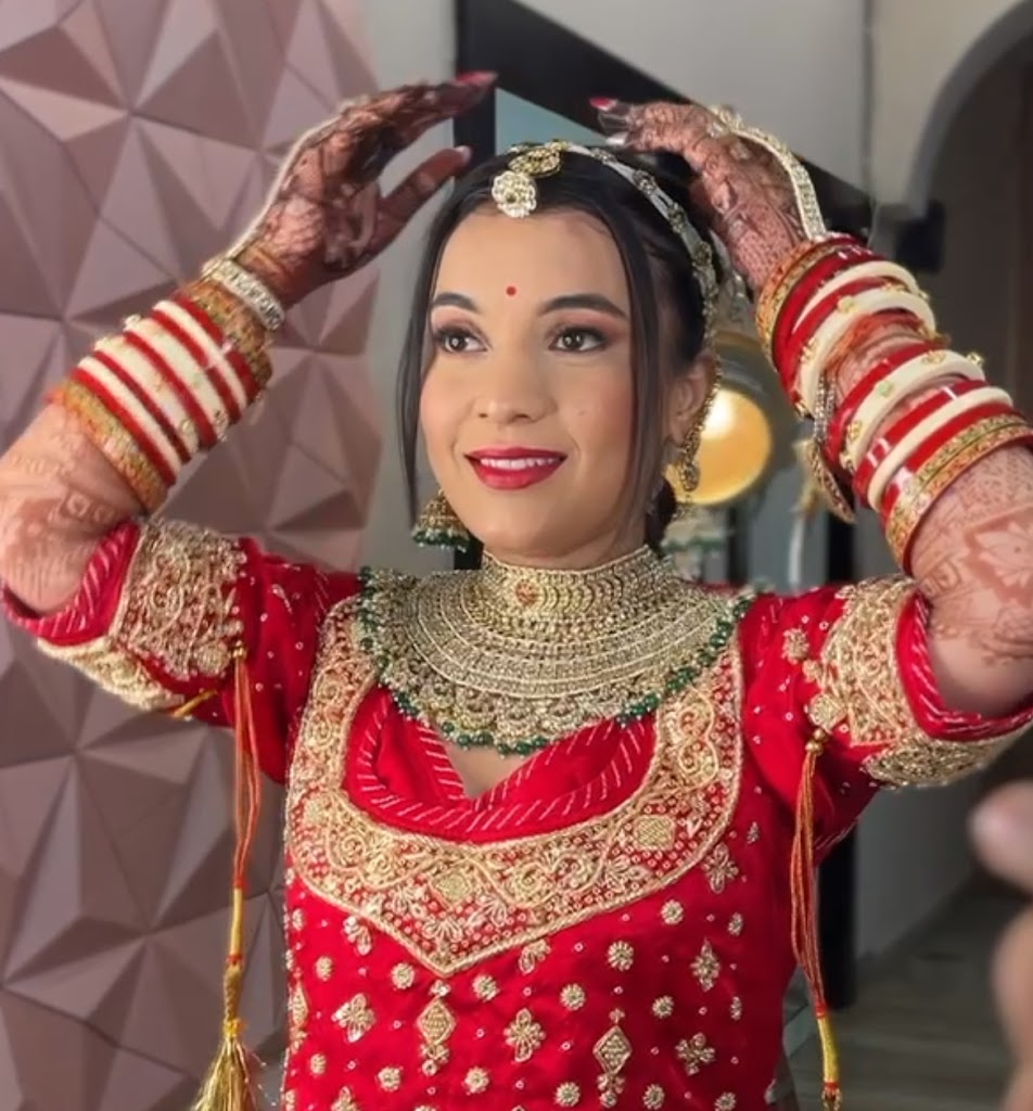 Manisha Tushar Salon Academy