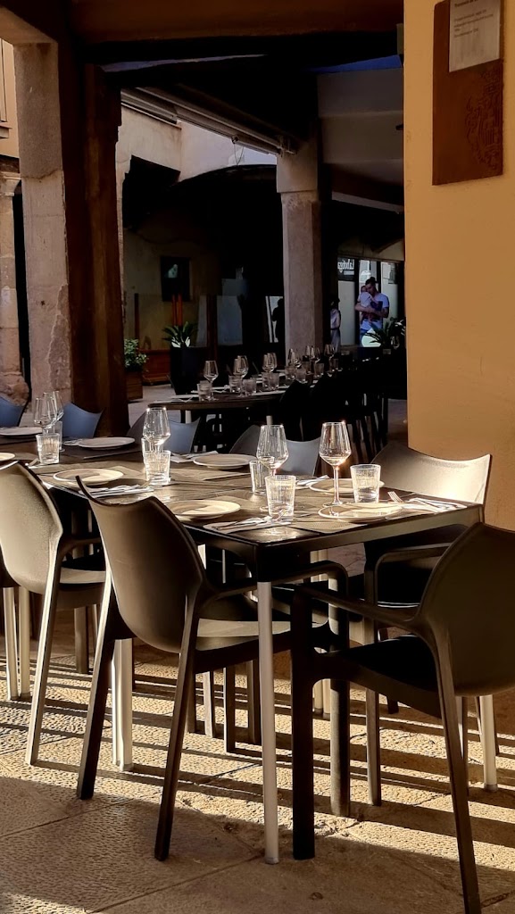 Restaurant Caprici Igualada — Ambiente