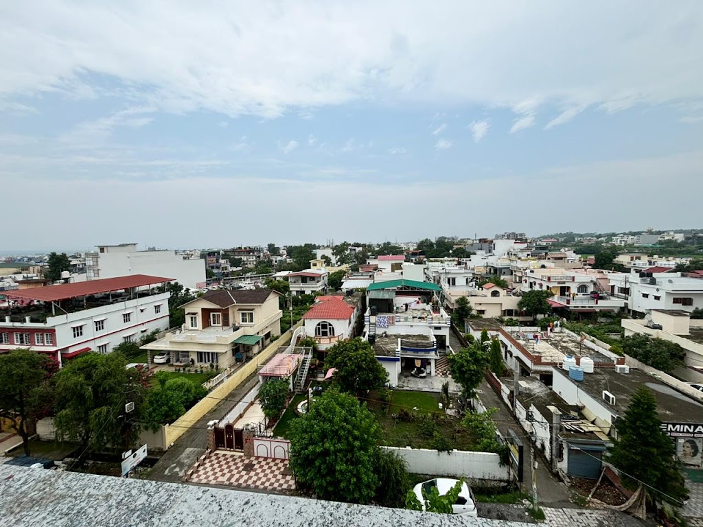 Aryan Castle Homestay Hotel Near Isbt Dehradun Party Hall On Shimla Bye Pass Road Affordable Hotel On Gms Road Dehradun