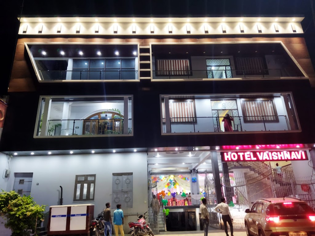 Vaishnavi Hotel