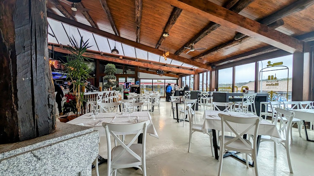 Restaurante y Braseria Beletri — Ambiente