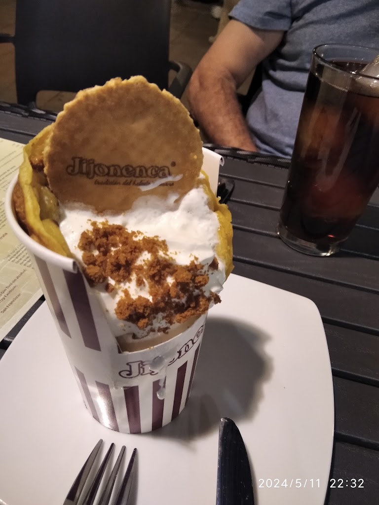 Heladeria, Jijonenca Baeza,Cafeteria — Helado