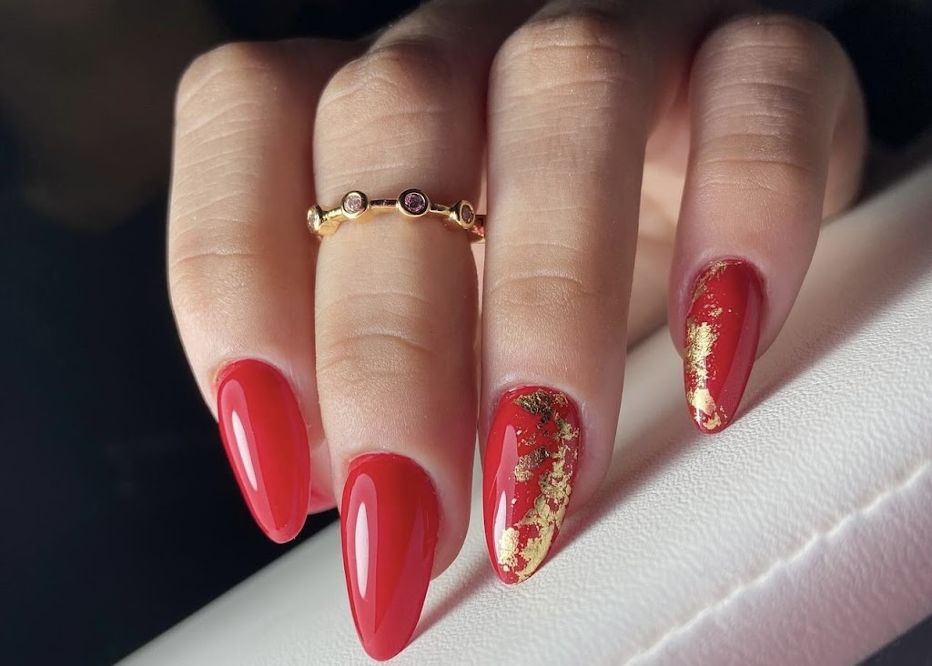 Academia Spa Fantasys Nails Art