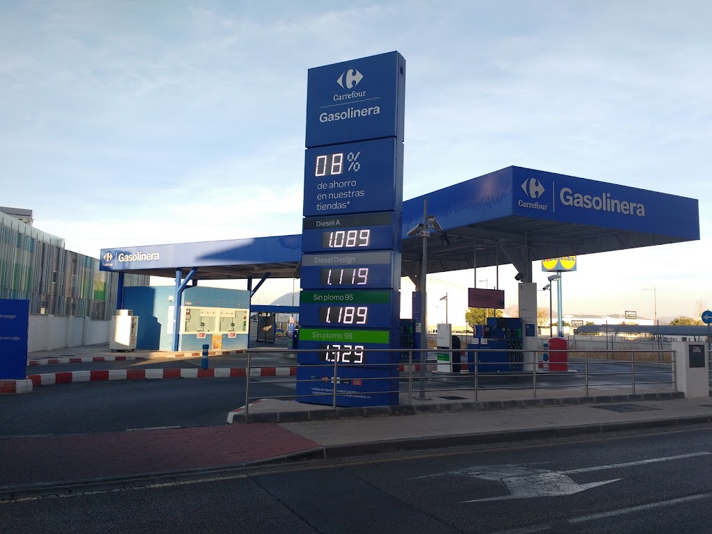 Gasolinera Carrefour — Surtidor de combustible