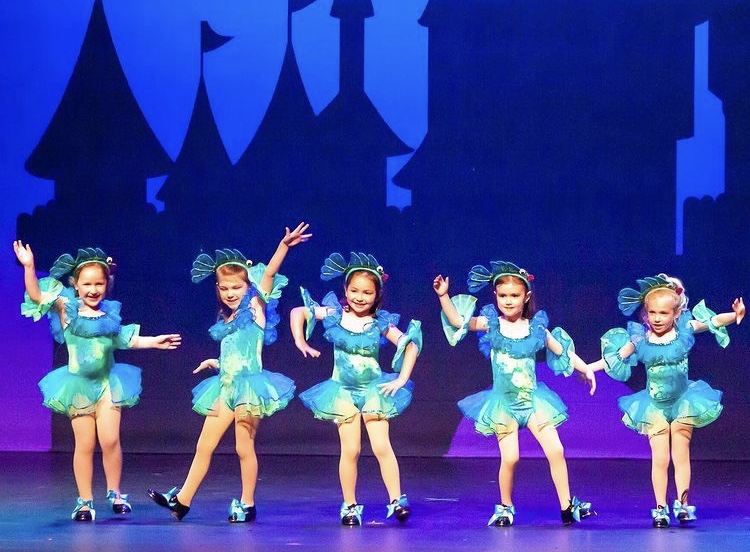  The Turning Pointe: Dance and Fitness