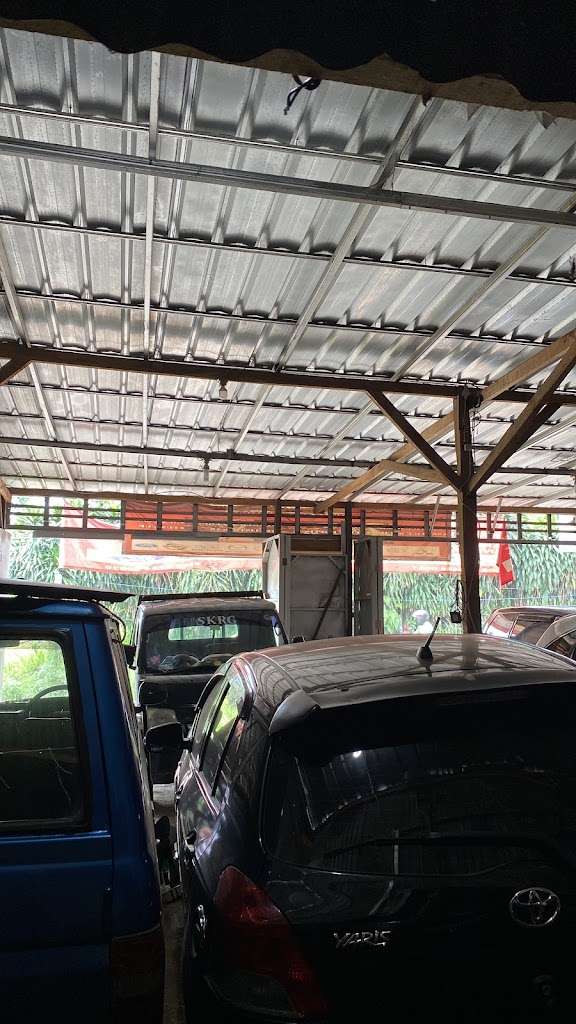 Bengkel Mobil SURYA ABADI MOTOR 2