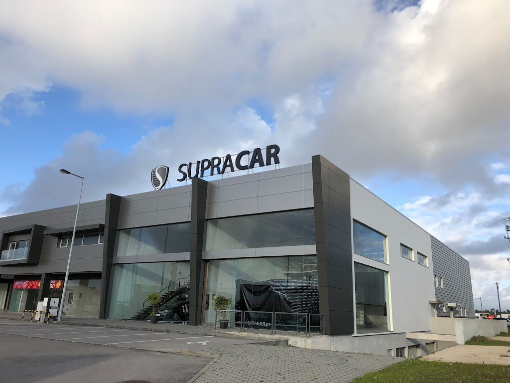 Stand de Automóveis em Aveiro