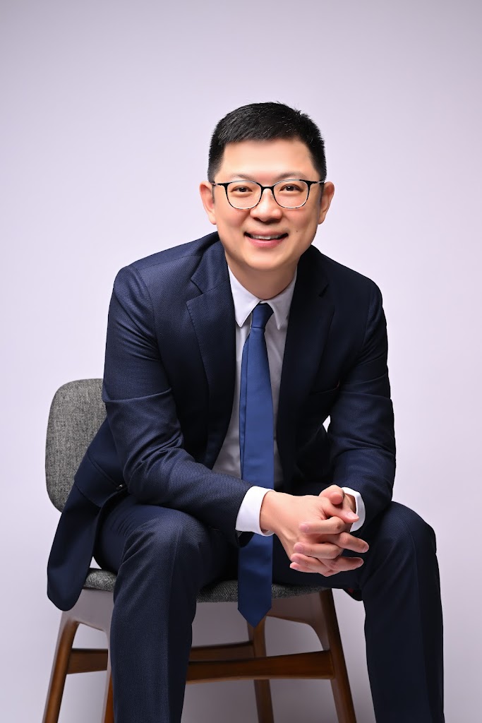 Dr. Dr Pipin Kojodjojo