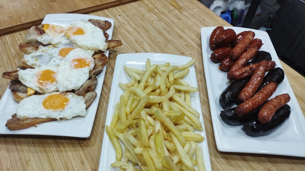 Bar-Restaurante Rincon de Julia — Comida y bebida