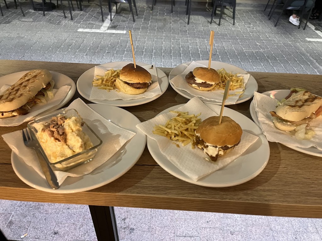 Restaurante Jerez — Comida y bebida