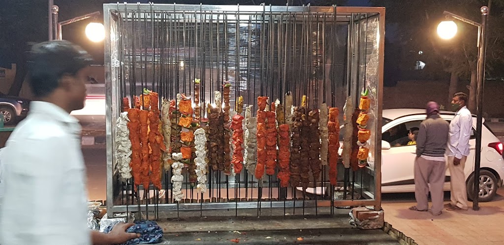 Sardar Ji Malai Chaap Wale