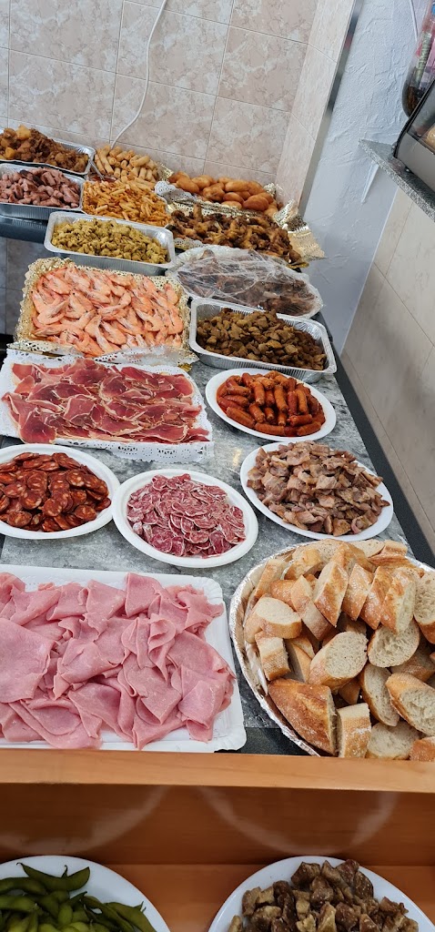 bar nuevo de Jony y Lin — Comida y bebida