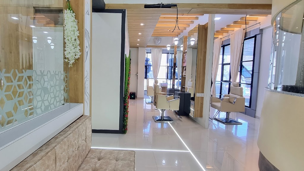 Chaitrali Spa Salon Makeup Studio Academy Only Ladies