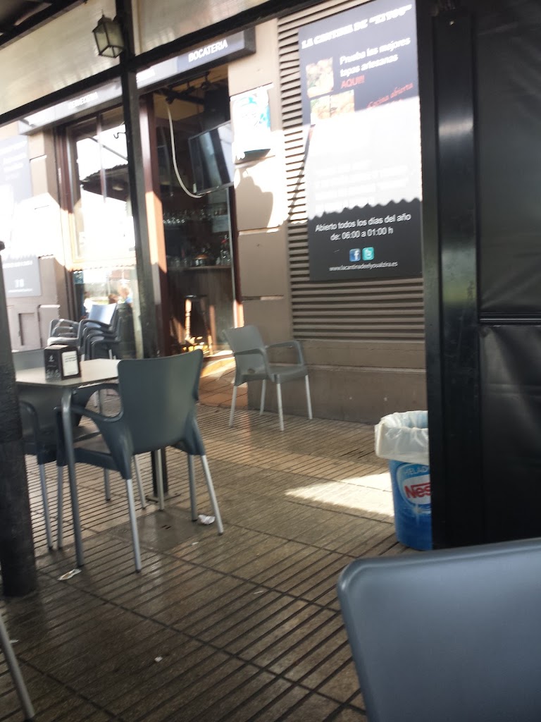 La Cantina De "El You" — Ambiente