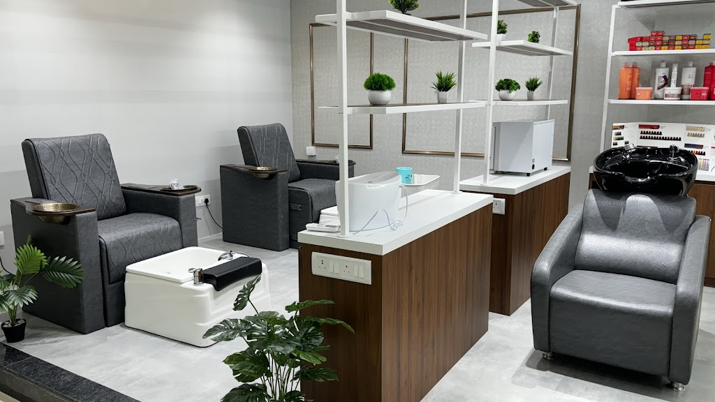 Peach The Beauty Bar