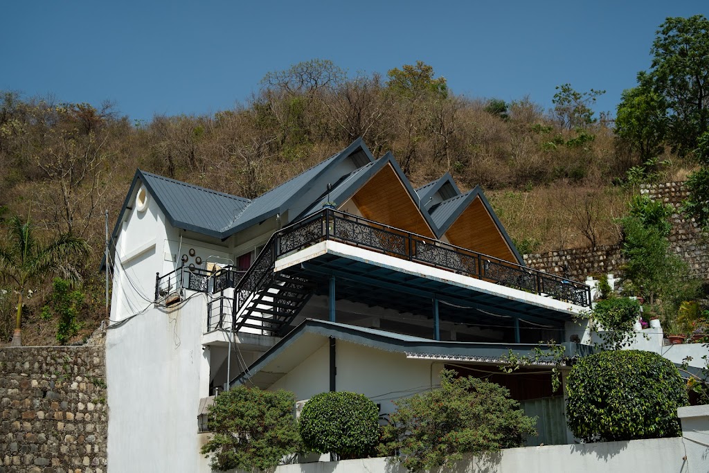 The Bougainvillea Villa A Small Private Pool Villa In Dehradun