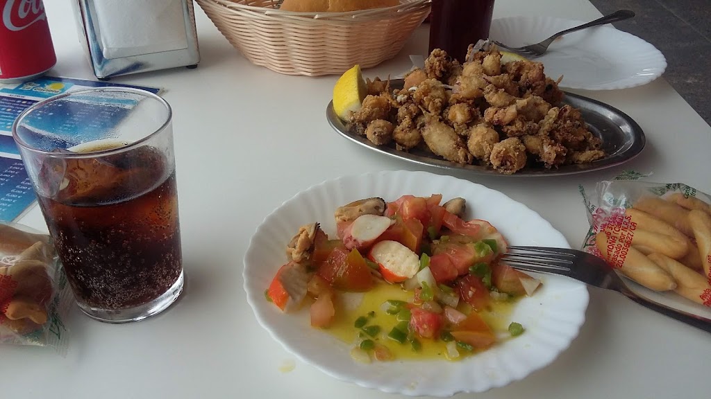 Horno de Lena Taberna El Callejon — Comida y bebida