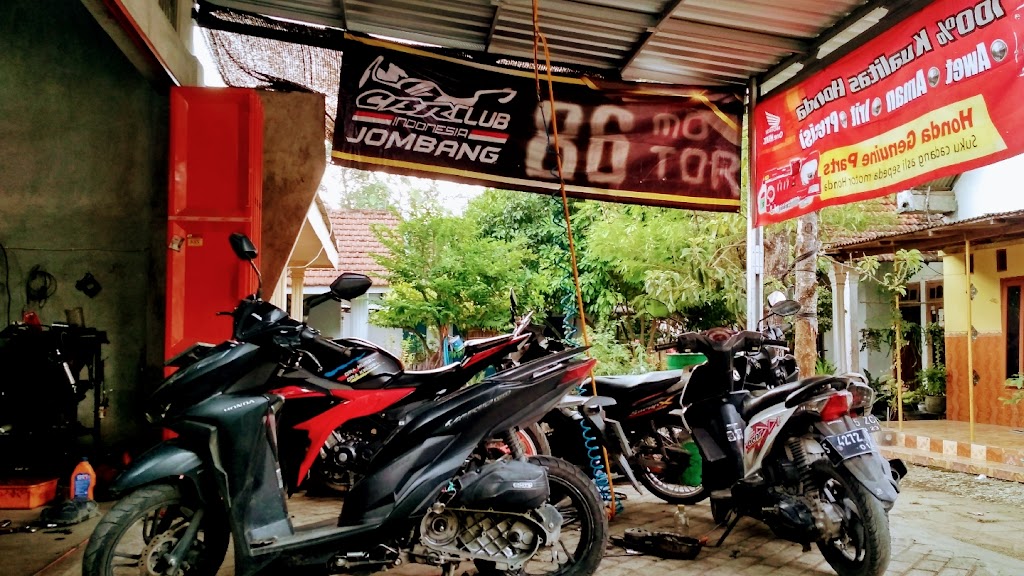 Delapan Enam Motor Jombang