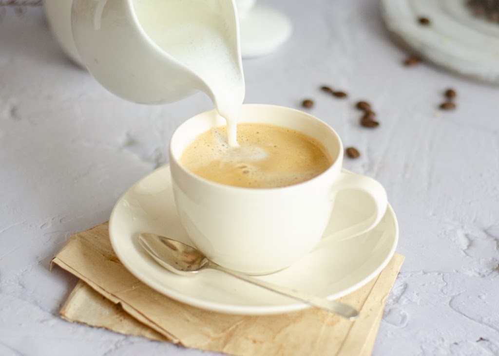 Coffe&Bar Hispanidade — Comida y bebida