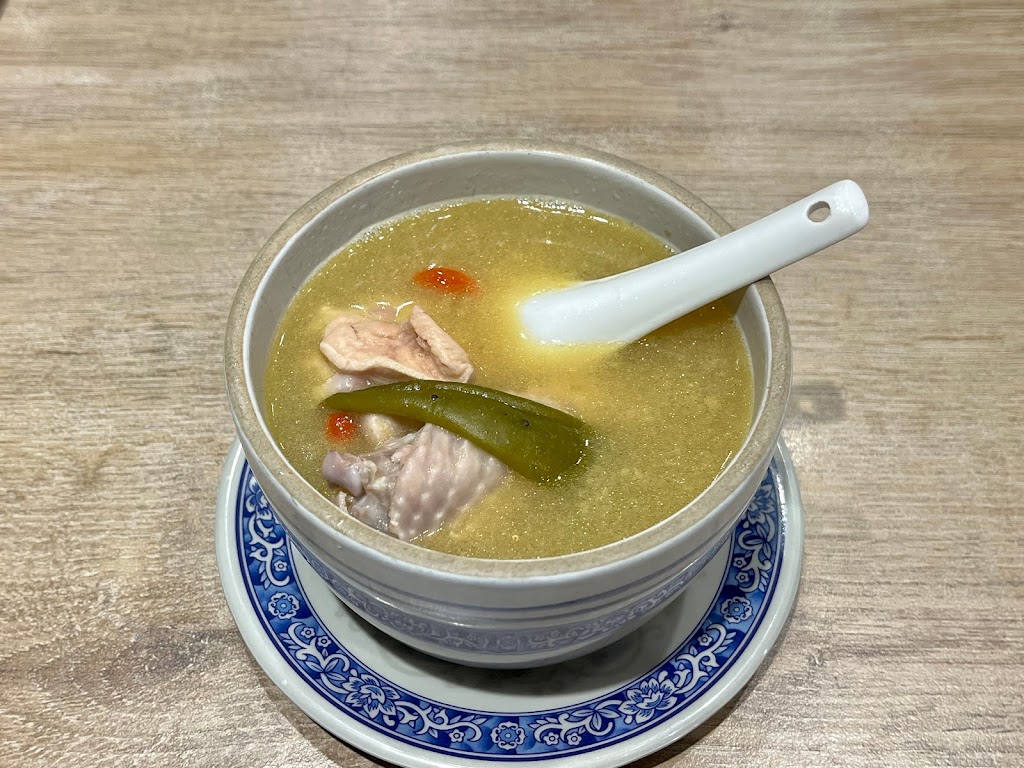 牛肉麵．雞湯 新信義店 的照片