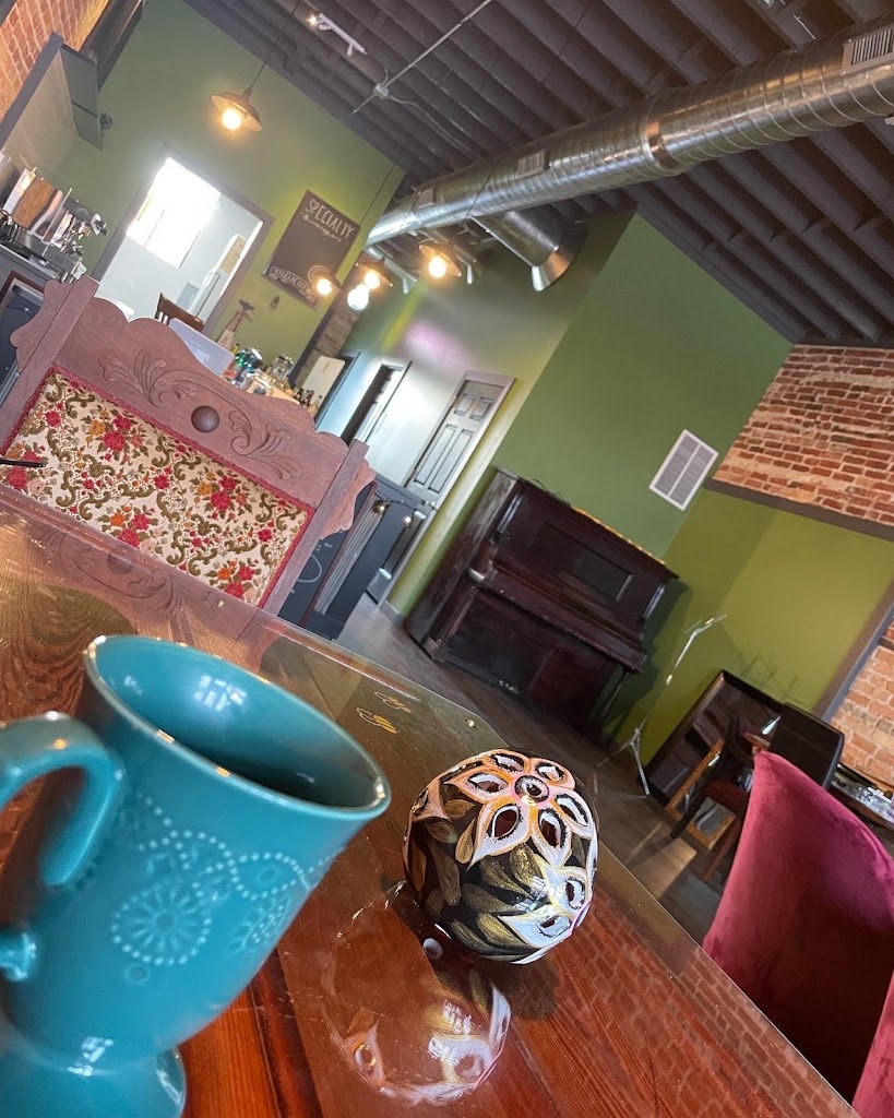Photo of LoLoBee's Lounge