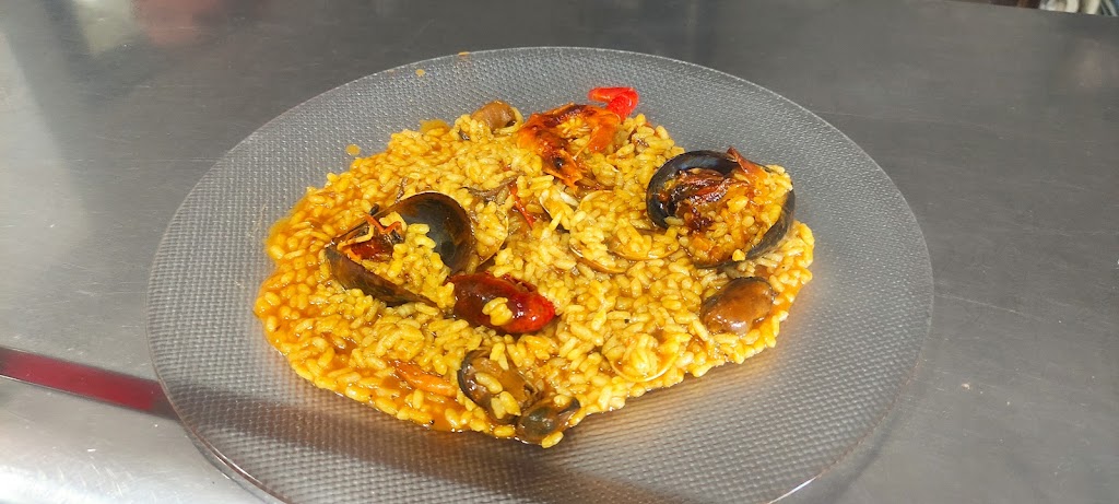 Restaurant Cal Gravat — Paella