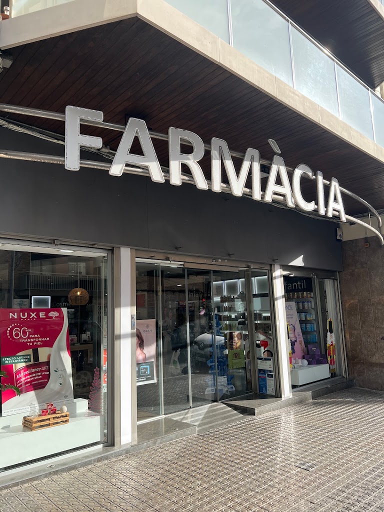 Farmacia Gordillo — Del propietario