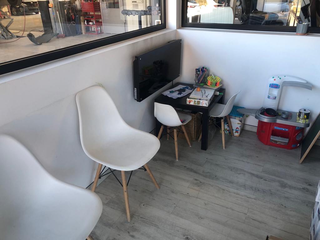 Auto-Color Planxa i pintura — Interior
