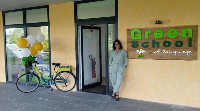 Green School of Language — Del propietario