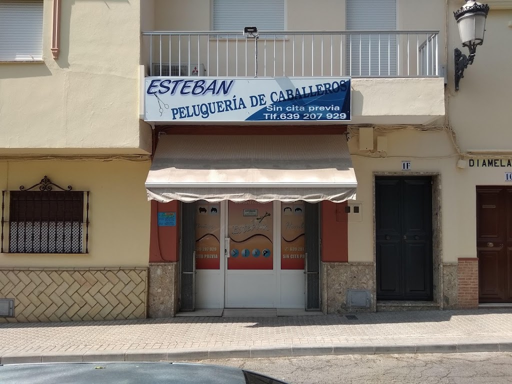 Peluqueria Esteban — Exterior