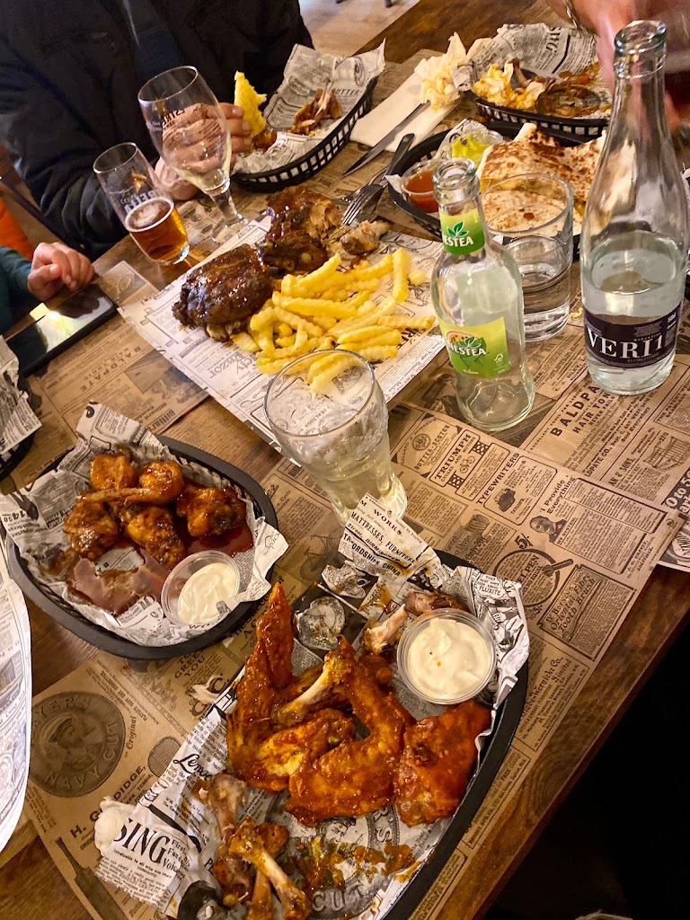 Food Corner — Comida y bebida