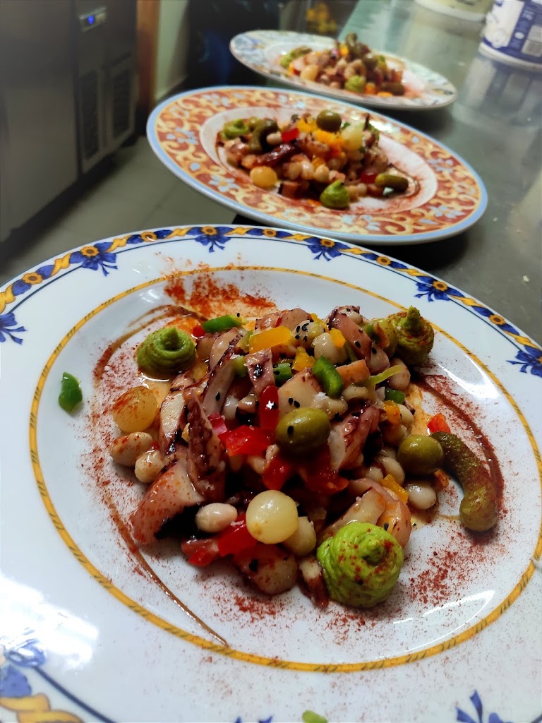 Cafeteria Merinos — Comida y bebida