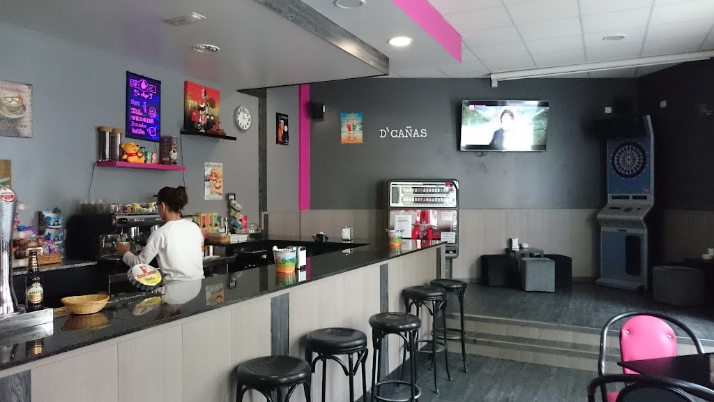 D'canas Bar — Ambiente